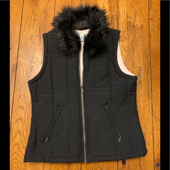 Vest - Picture 1 of 4